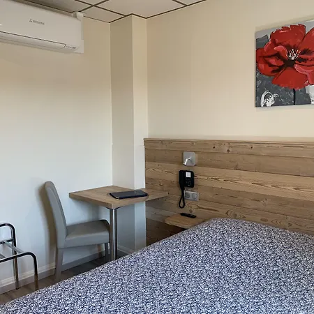 酒店 Restaurant Dontenville